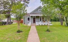 Cozy Bellville Home With Gas Grill And Private Yard!